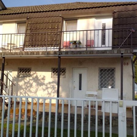 Vizparti Apartmanok Szántód Buitenkant foto