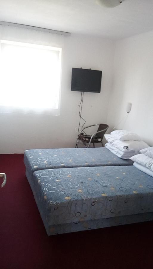 Vizparti Apartmanok Szántód Buitenkant foto